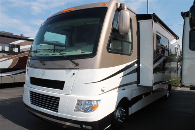2012 THOR MOTOR COACH SERRANO